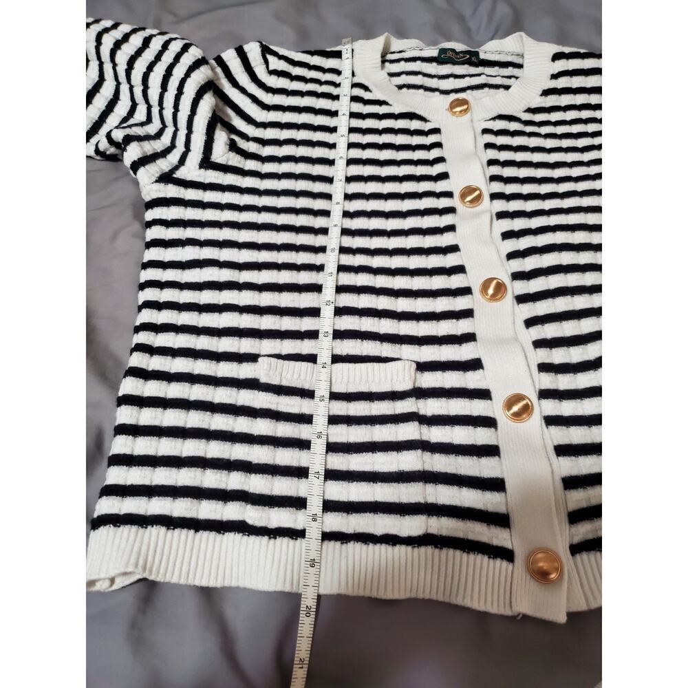 Women’s Ivory Button-Front Cardigan Sweater – Textured Grid Pattern – Size XL - Picture 8 of 9